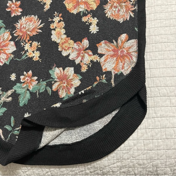 Maurices Haven Cozy Knit Floral Crew Neck Sweatshirt Size Small - Picture 5 of 8